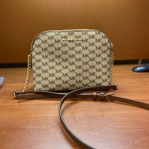 MICHAEL KORS Purse LIKE NEW